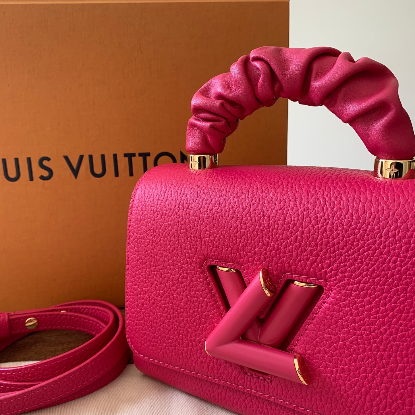 Louis Vuitton Twist PM in Taurillon Leather with Scrunchie Handle in Rose Pondichéry