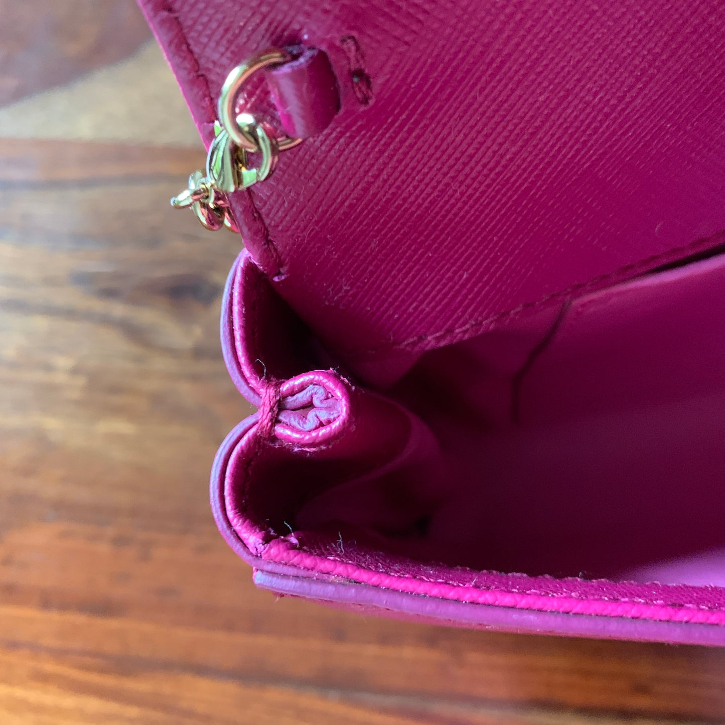 Salvatore Ferragamo Vala Bow Shoulder Chain Bag