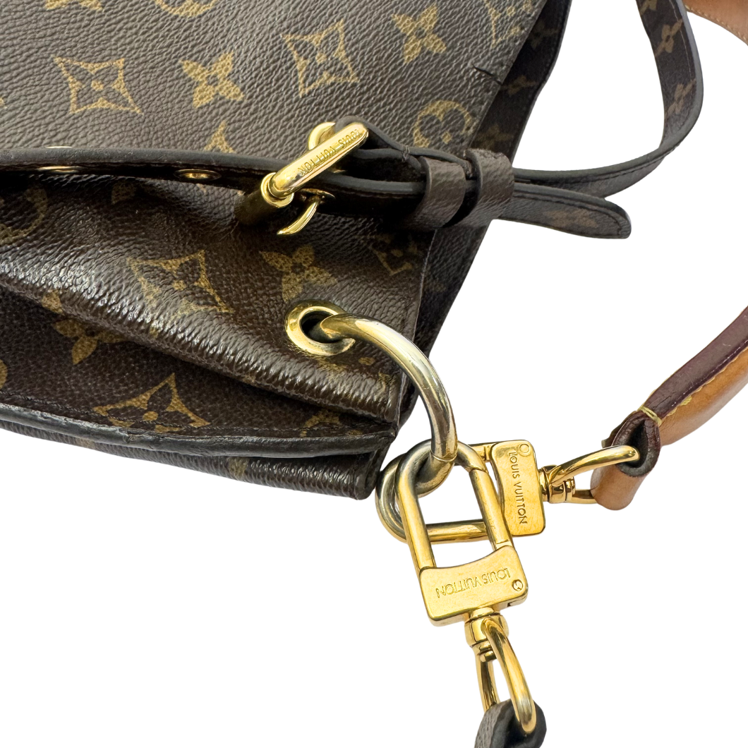 Louis Vuitton Hobo Métis in Monogram Canvas with Gold Hardware