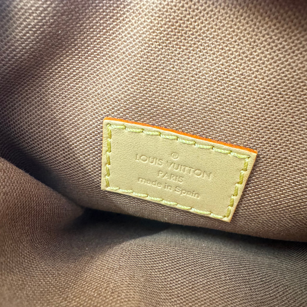 Louis Vuitton Fold Me Pouch in Monogram Canvas