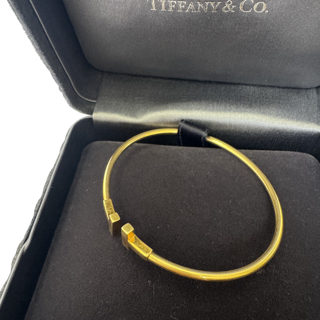 Tiffany & Co. T Wire Bracelet in 18K Yellow Gold