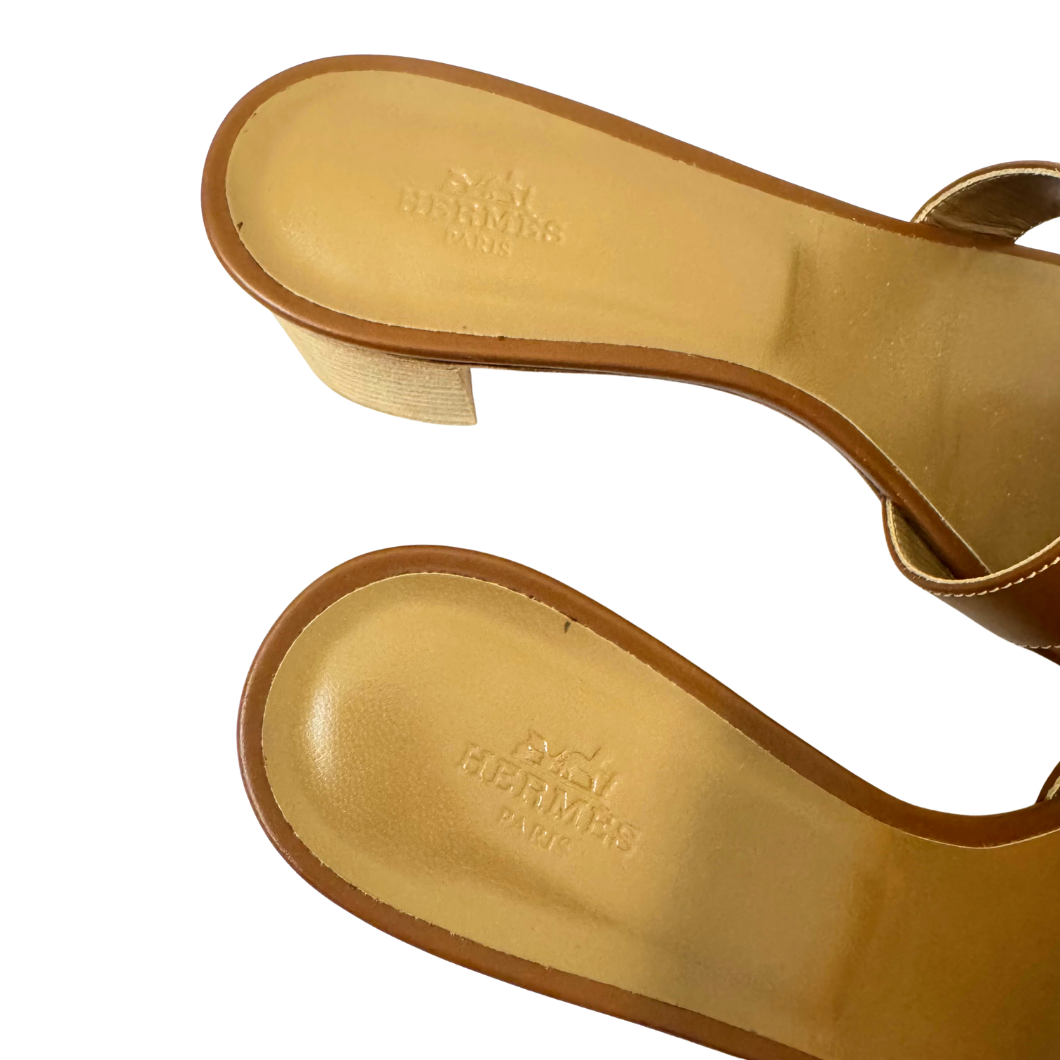Hermès Oasis Sandals in Gold, Size 39