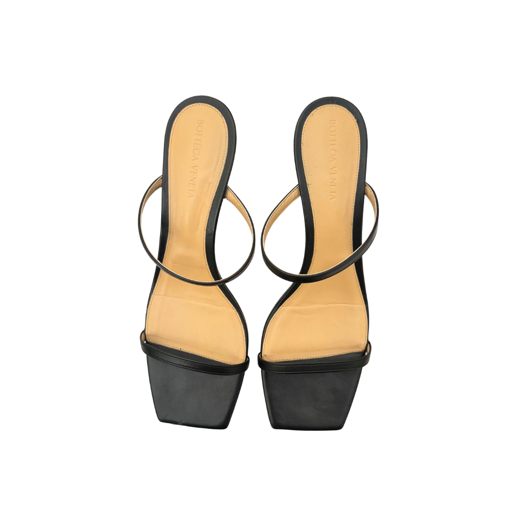 Bottega Veneta Knot Mules in Black, Size 39
