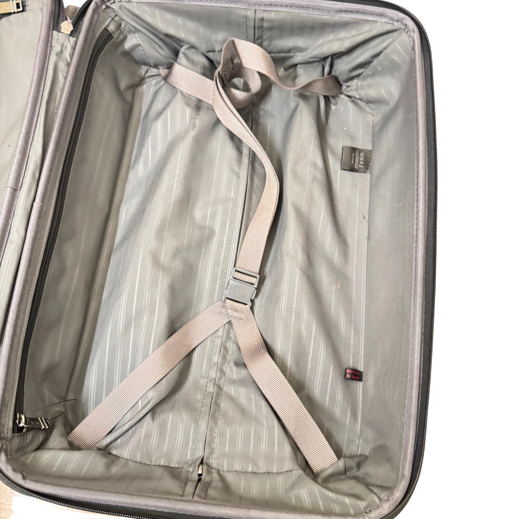 Tumi Alpha International Dual Access Carry-On in Navy