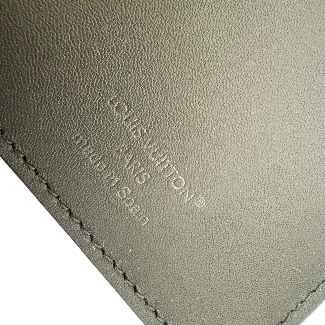 Louis Vuitton Brazza Wallet in Black Monogram Empreinte