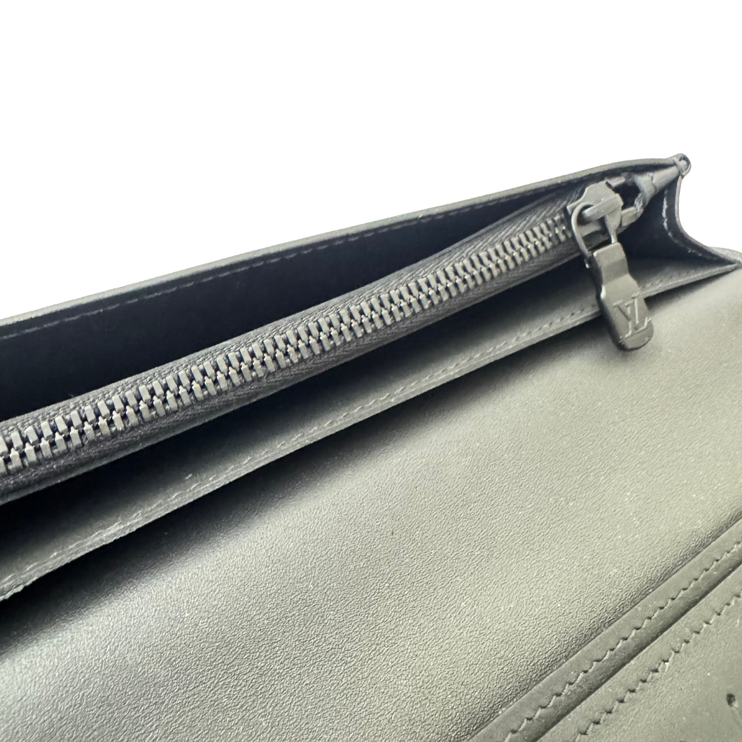 Louis Vuitton Brazza Wallet in Black Monogram Empreinte