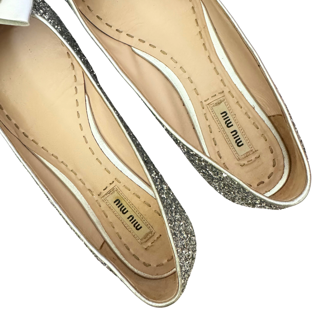 Miu Miu Crystal Glitter Bow Ballerina Flats in Silver, Size 39