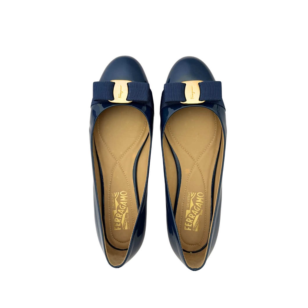 Salvatore Ferragamo Vara Bow Ballet Flats in Blue Patent Leather, Size 39