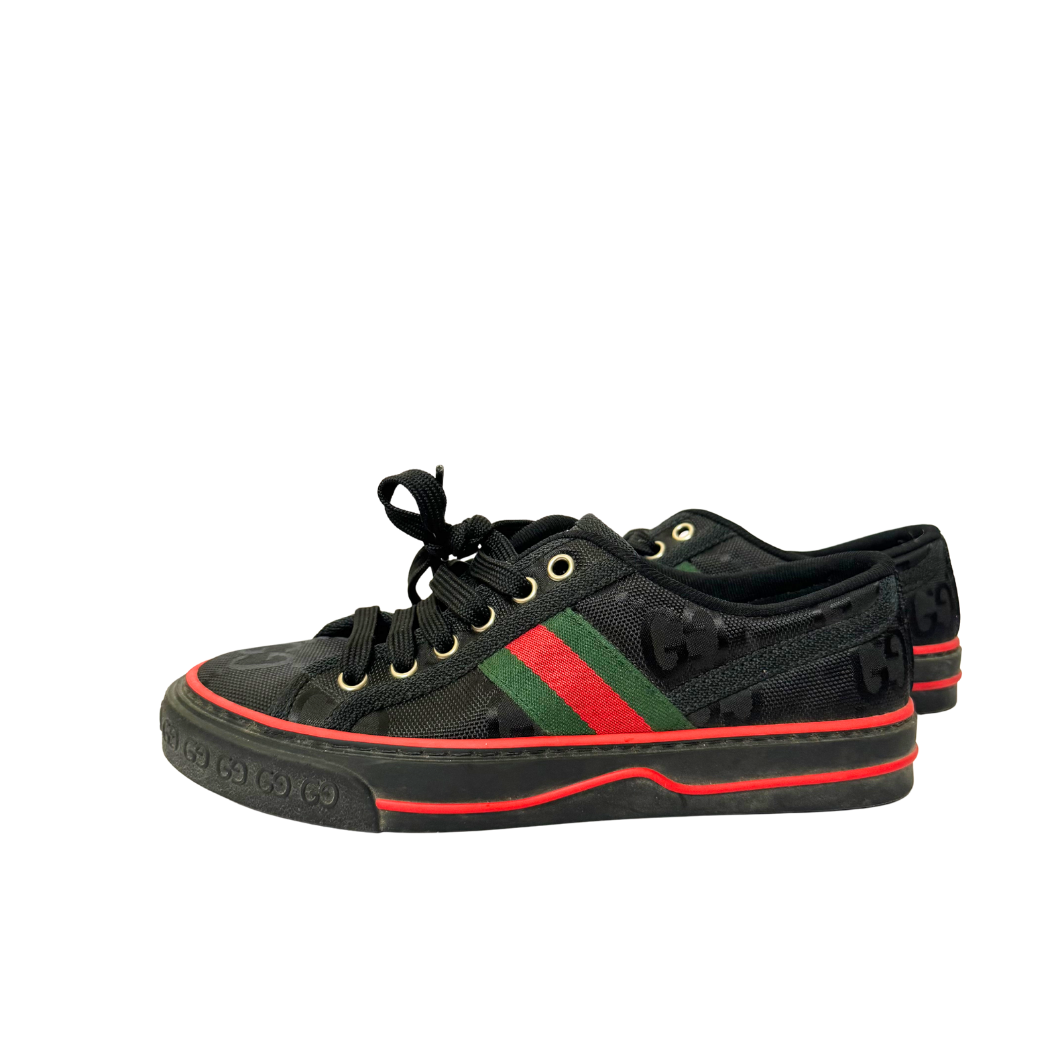 Gucci GG Canvas Low-Top Sneakers in Black, Size 35