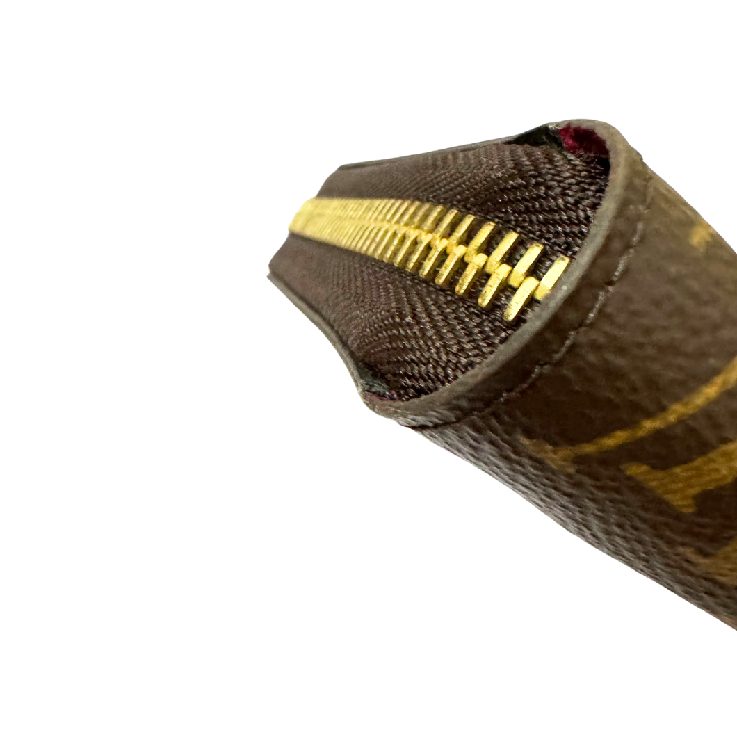 Louis Vuitton Zippy Wallet in Monogram Canvas