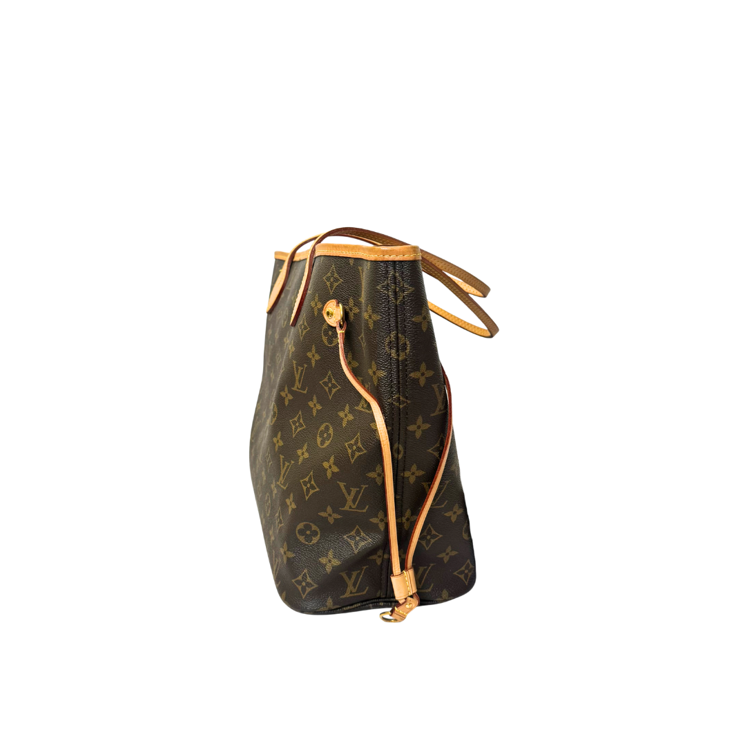 Louis Vuitton Neverfull MM in Monogram Canvas