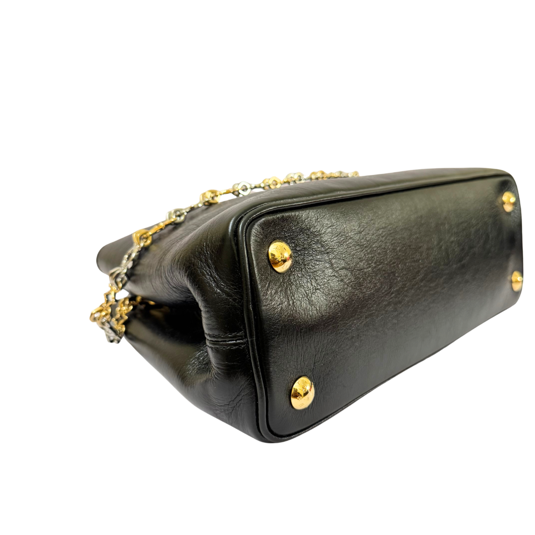Louis Vuitton Capucines MM Souple in Black Leather