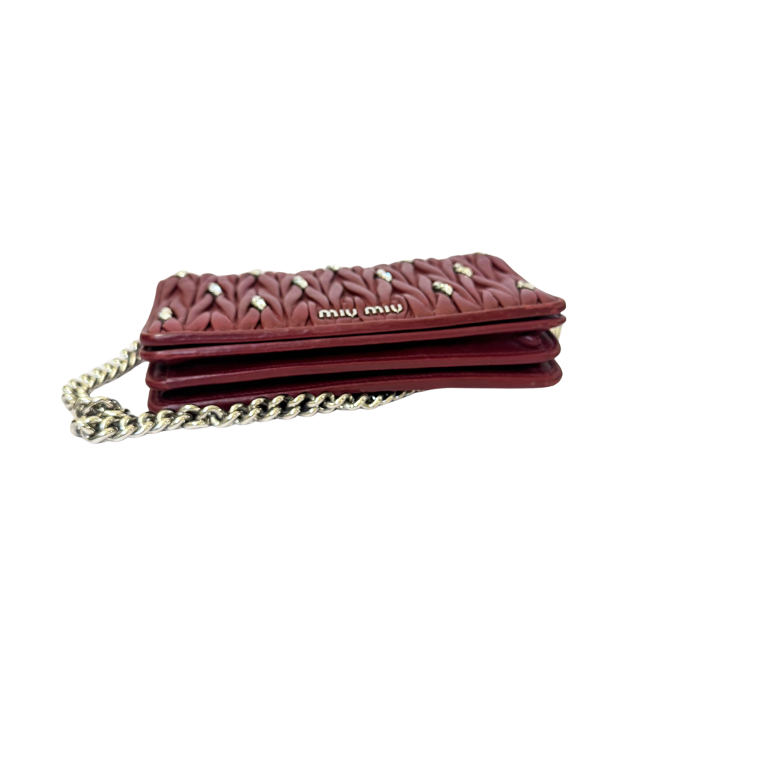 Miu Miu Matelassé Wallet on Chain in Burgundy