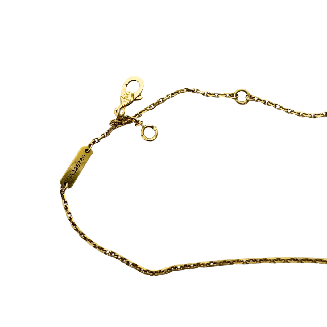 Van Cleef & Arpels Onyx Pendant Necklace in Yellow Gold
