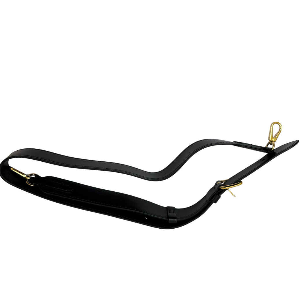 Louis Vuitton Capucines MM Souple in Black Leather