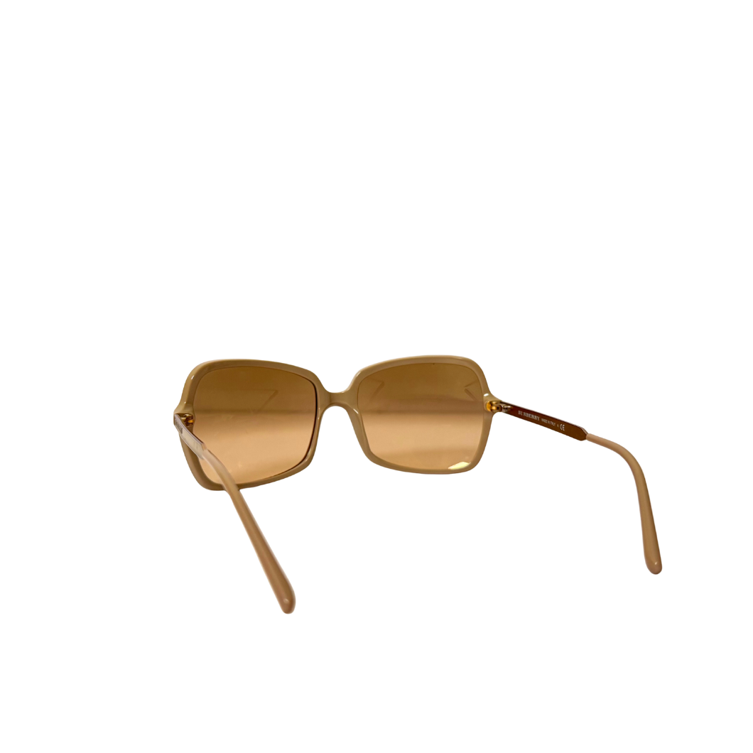 Burberry Caroll Sunglasses in Brown