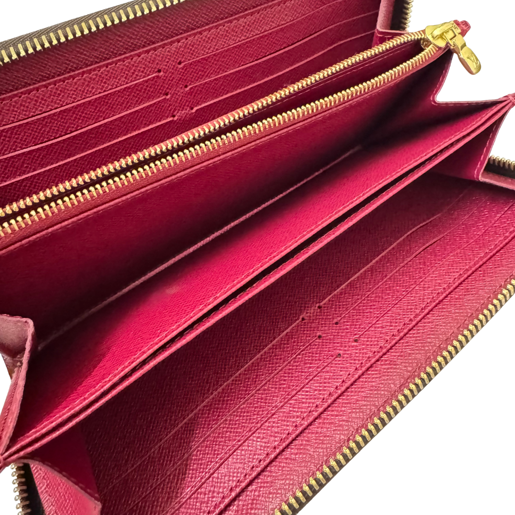 Louis Vuitton Zippy Wallet in Monogram Canvas
