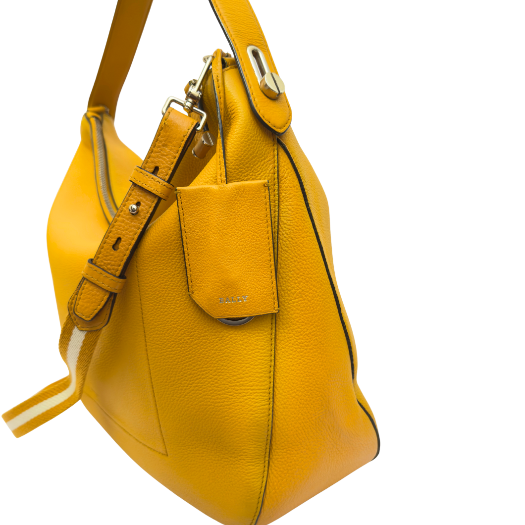Bally Hobo Bag in Yellow Leather