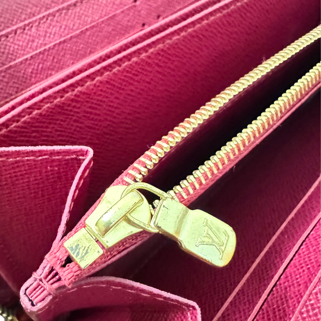 Louis Vuitton Zippy Wallet in Monogram Canvas