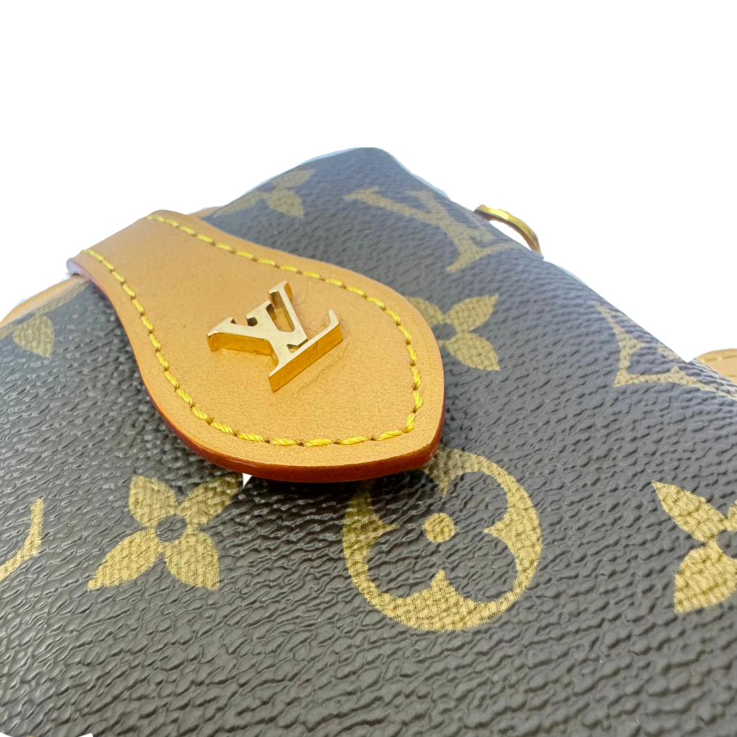 Louis Vuitton Fold Me Pouch in Monogram Canvas