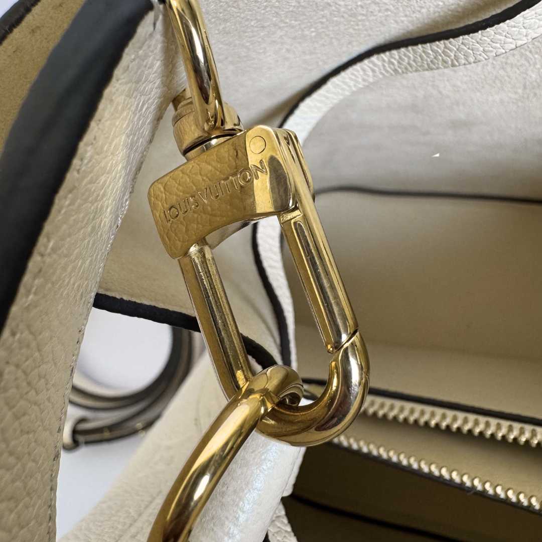 Louis Vuitton NeoNoe Bucket Bag in Crème Empreinte Leather