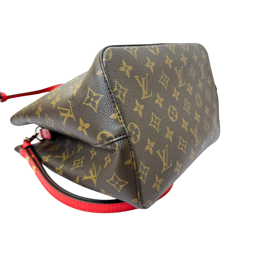 Louis Vuitton NéoNoé Bucket Bag in Monogram with Red