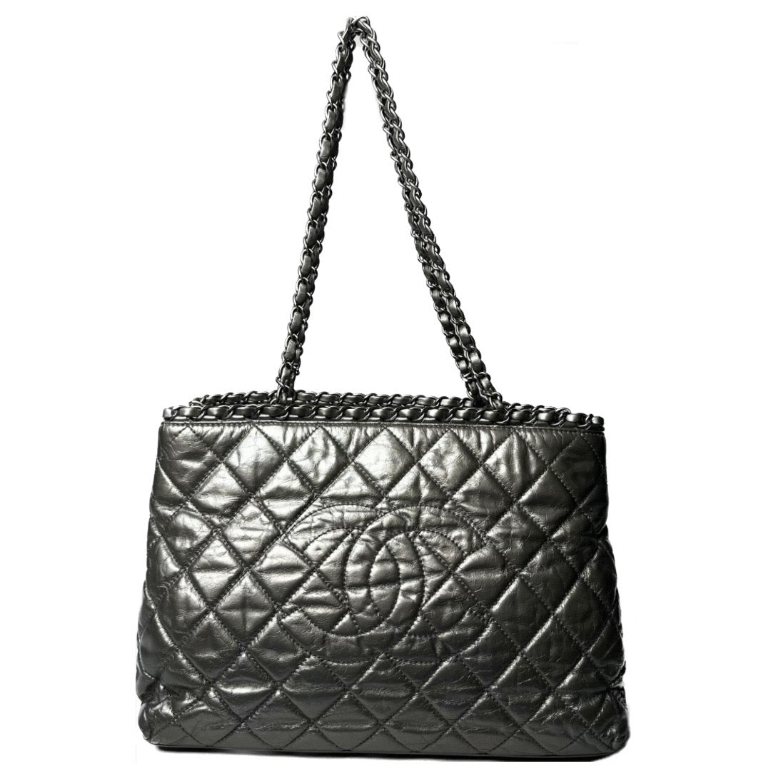 Buy Chanel Pre-loved CHANEL matelasse chain handbag chain tote bag la  pampher lambskin beige black black hardware 2023 Online