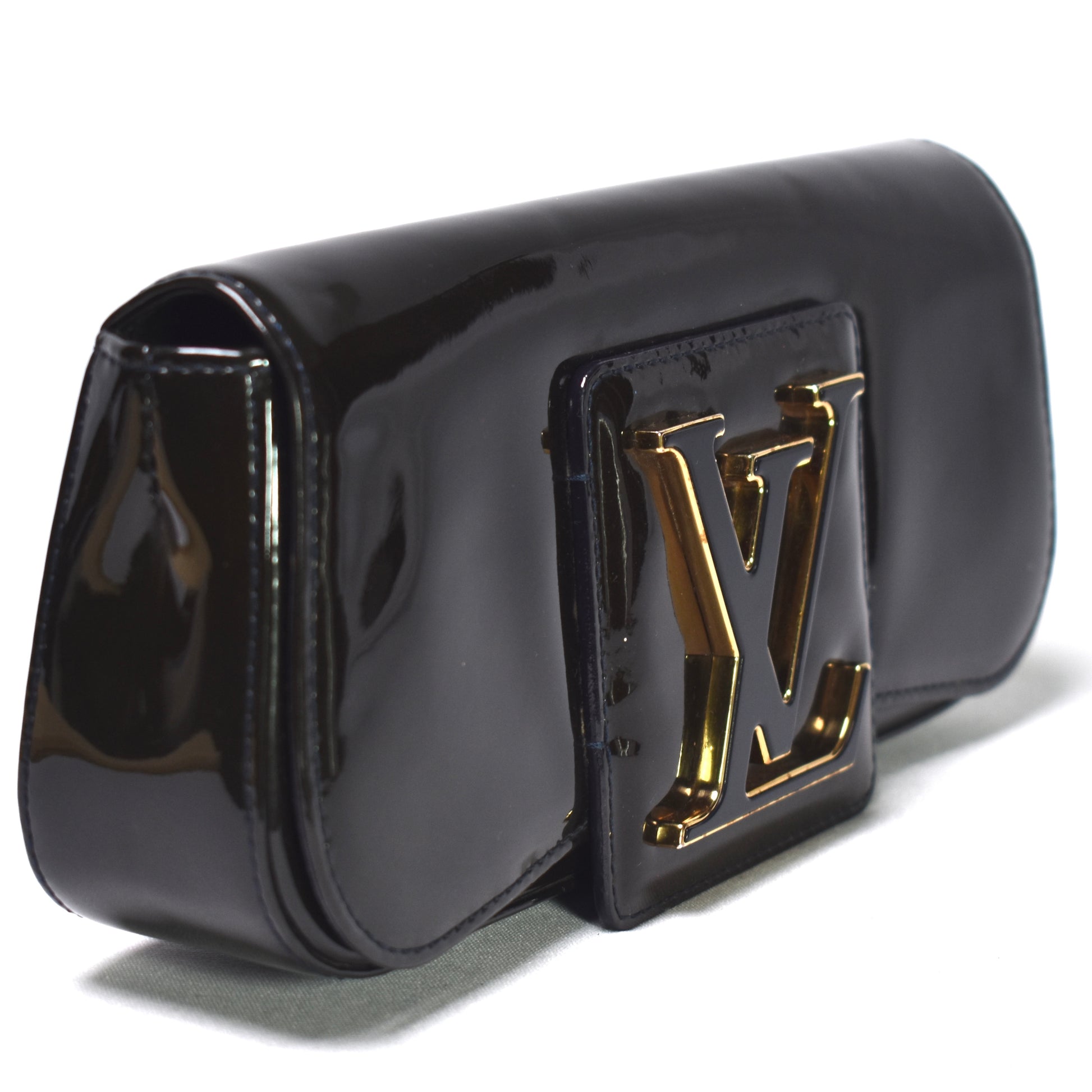 Louis Vuitton Green Vernis Sobe Clutch ○ Labellov ○ Buy and Sell