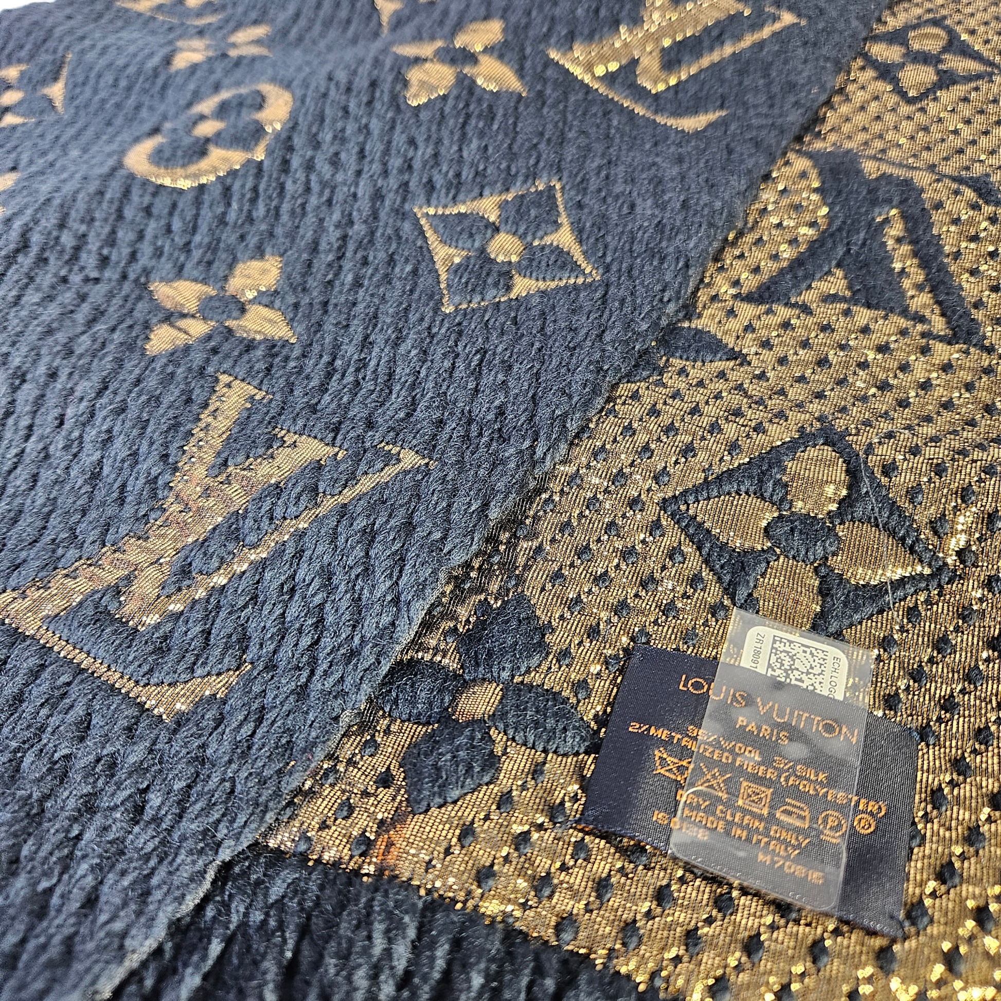 louis vuitton logomania shine scarf