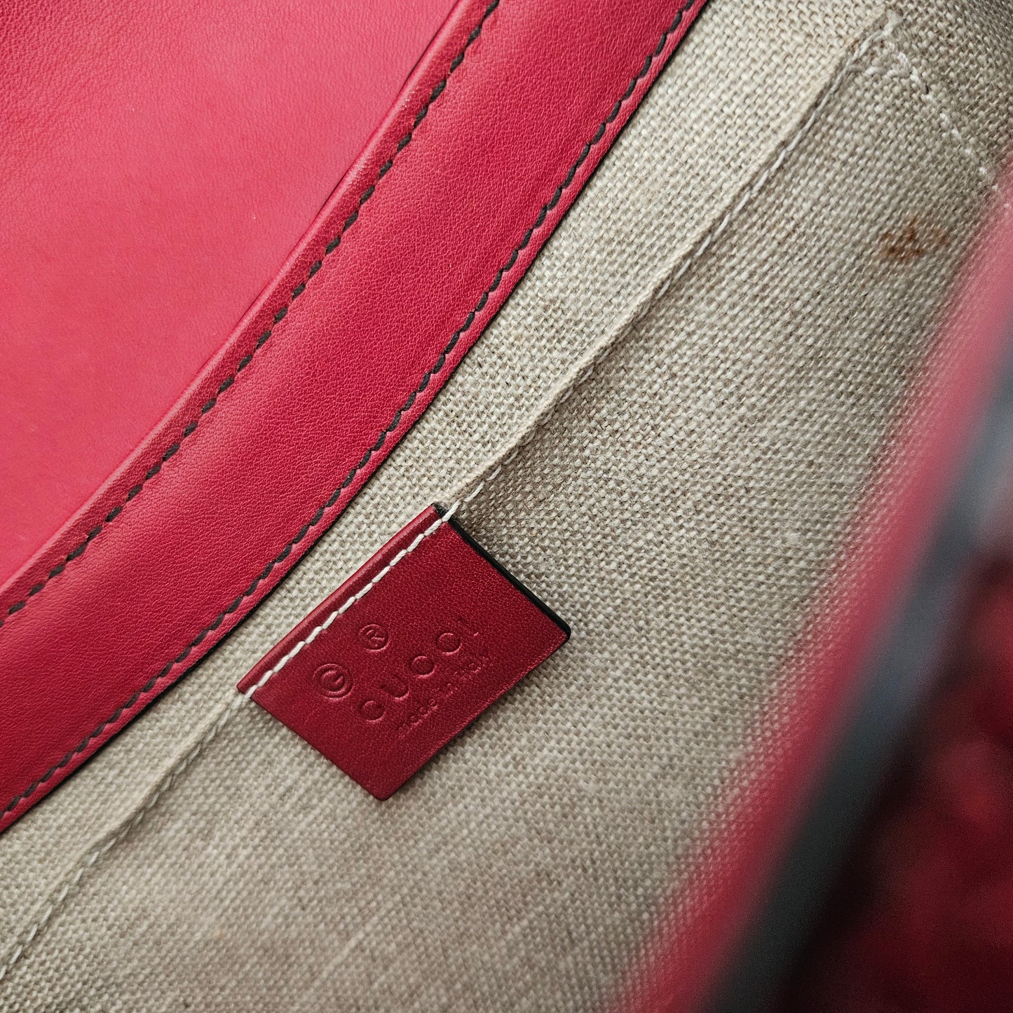 Gucci Emily Shoulder Bag - Medium