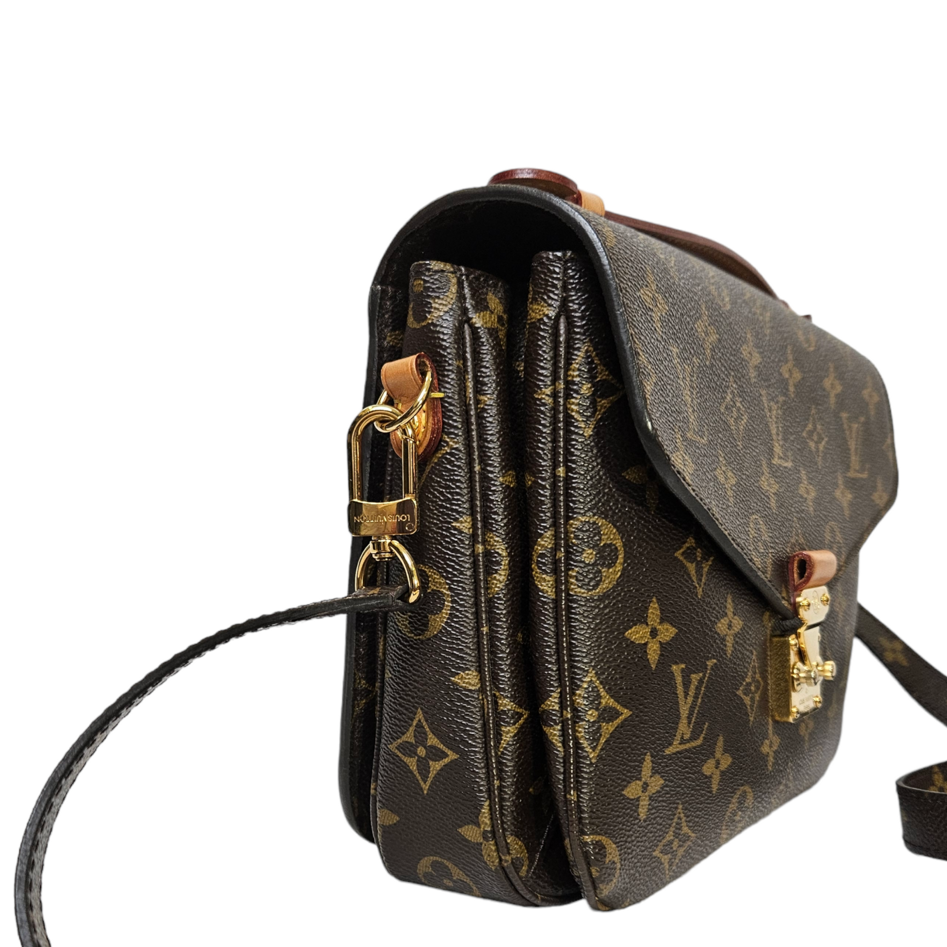 Louis Vuitton Pochette Metis