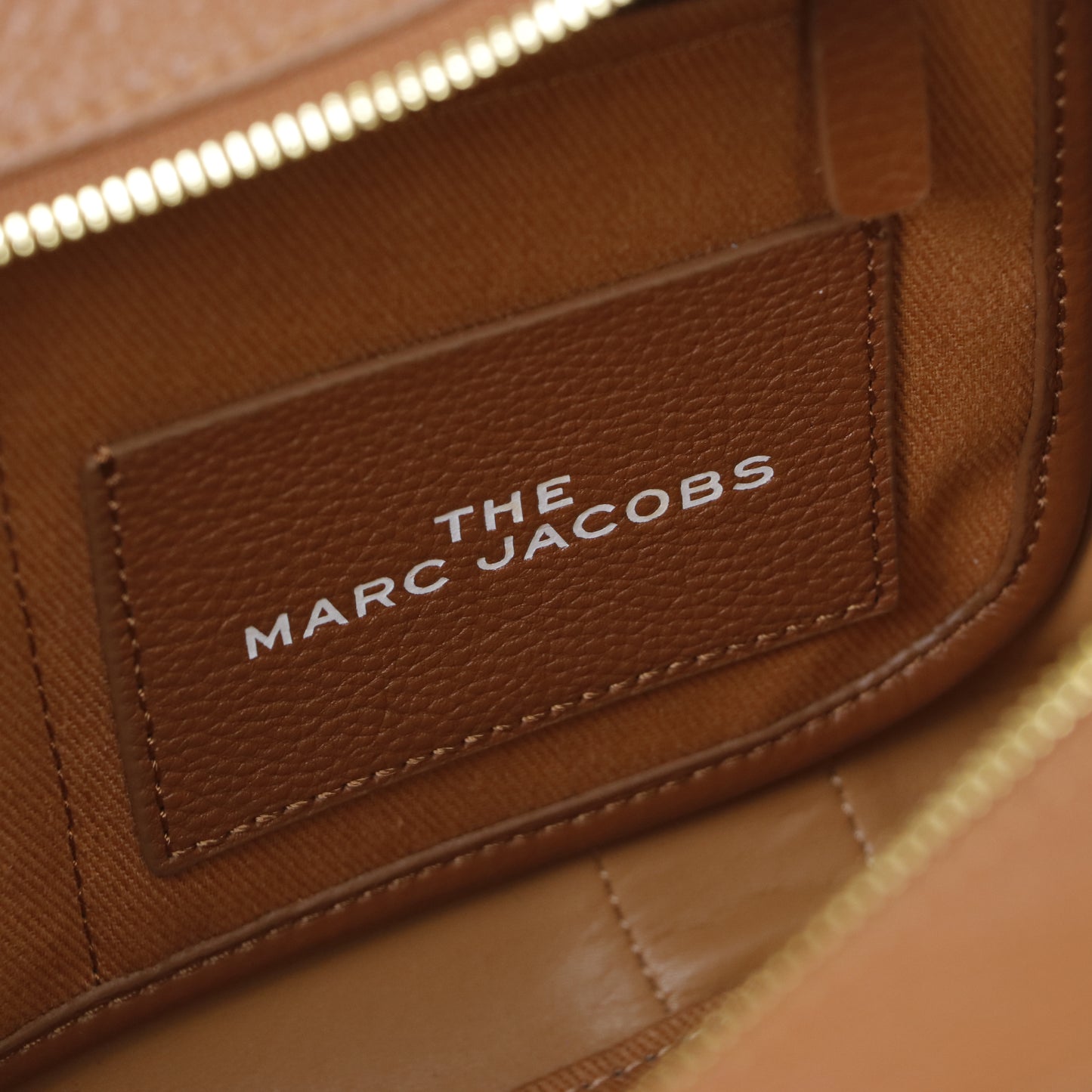 Marc Jacobs Medium Tote Bag in Brown Leather